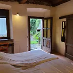 Robin's Nest Paruzzaro